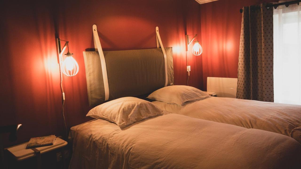 Вилла Le Bois Aux Feuilles Blanches Saint-Michel-Mont-Mercure Экстерьер фото
